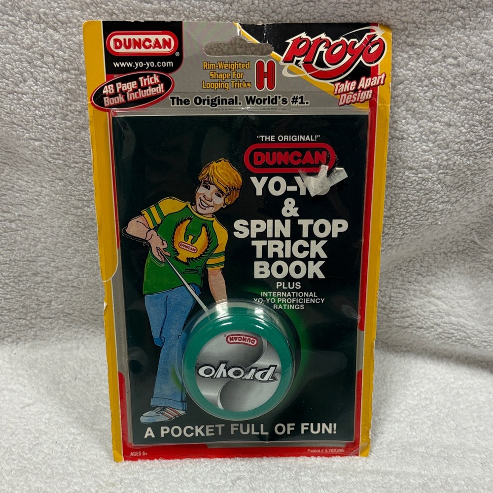NWT Duncan ProYo Yo-Yo with Trick Book